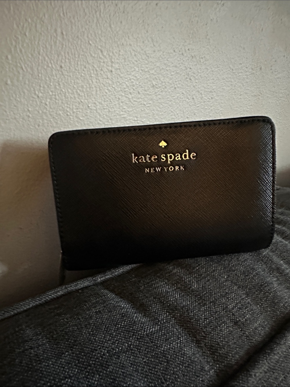 kate spade Black Saffiano Zip Card Wallet with Gold Logo